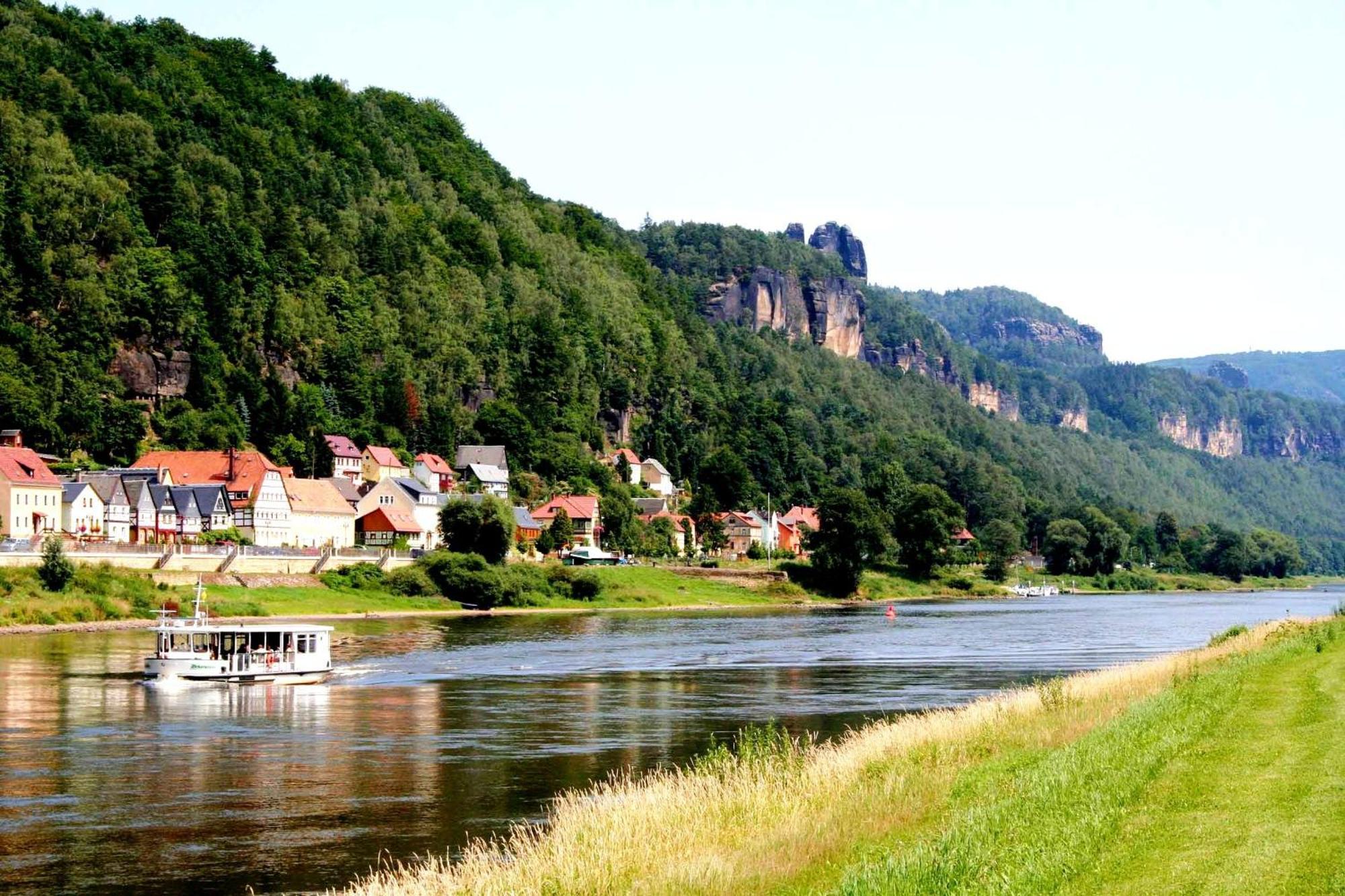 Hotel Erbgericht Бад-Шандау Экстерьер фото